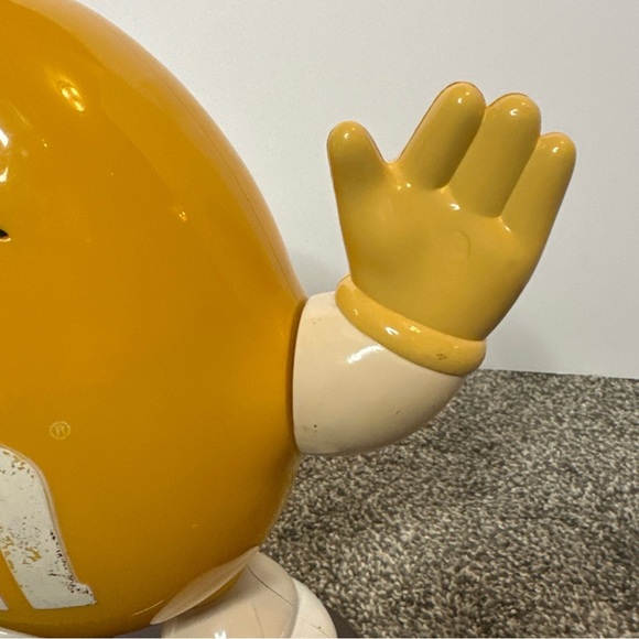 VINTAGE 1991 YELLOW PEANUT M&M CANDY DISPENSER 10" TALL MARS INC, Display Only - Picture 7 of 8